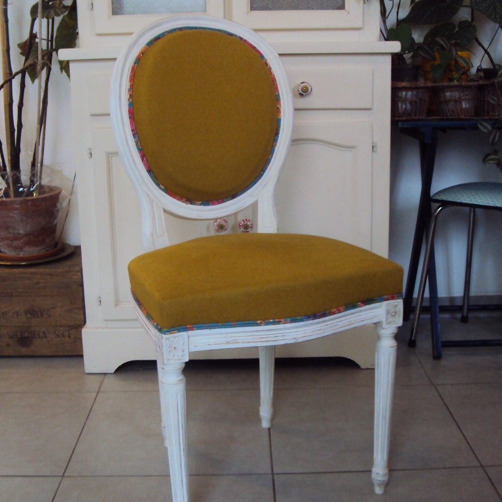 Chaise Louis XVI après réfection en garniture traditionnelle