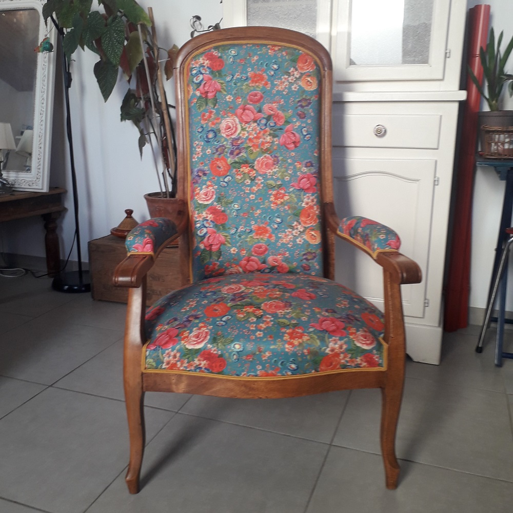 Fauteuil Voltaire après réfection